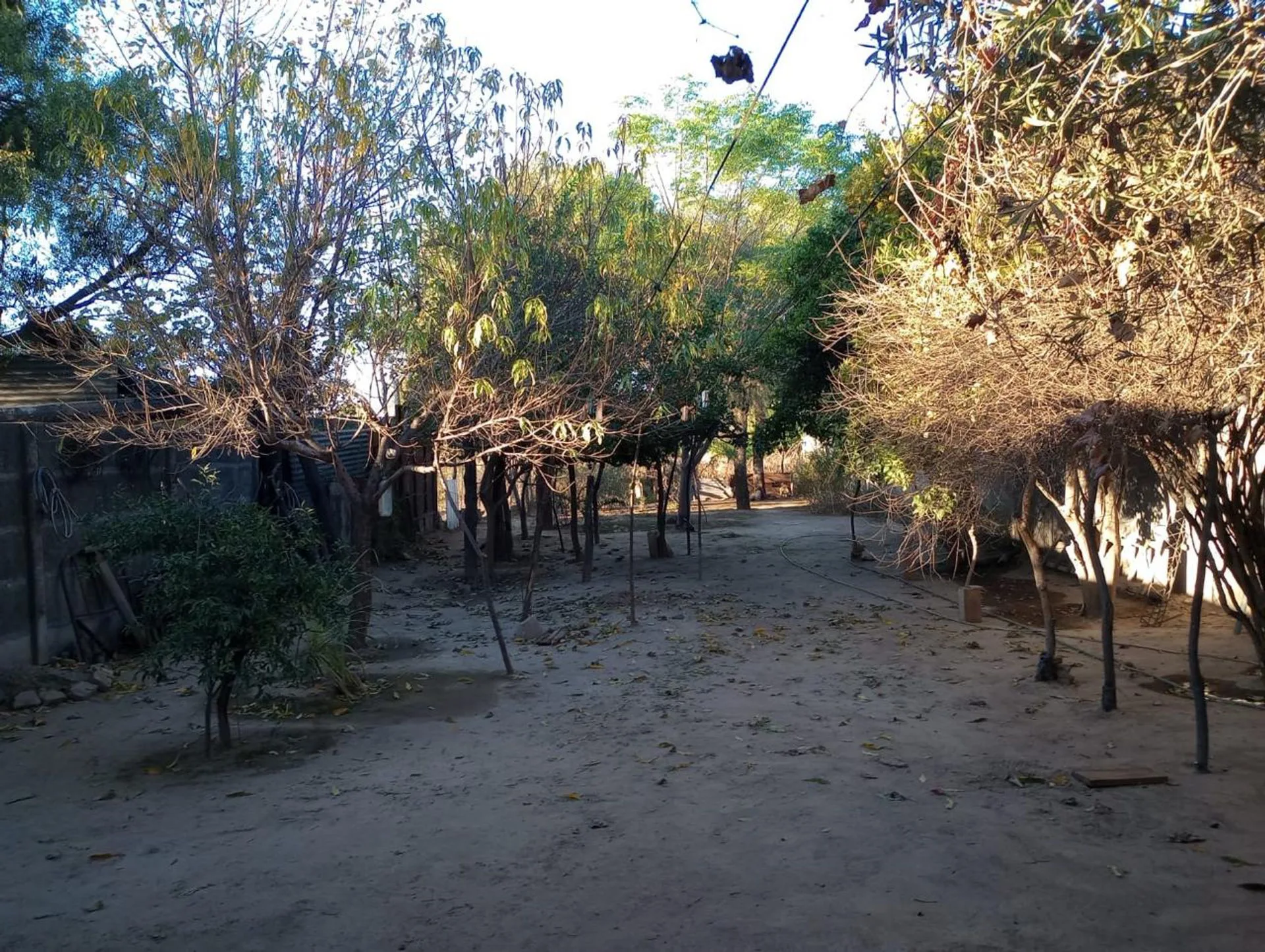 PROPIEDAD EN VENTA - BARRIO AEROPUERTO foto 2
