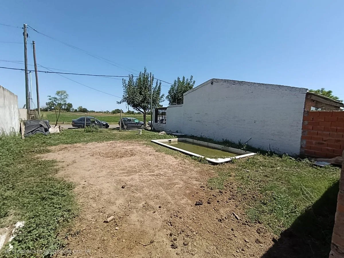 TERRENO CON PILETA EN ALVEAR
