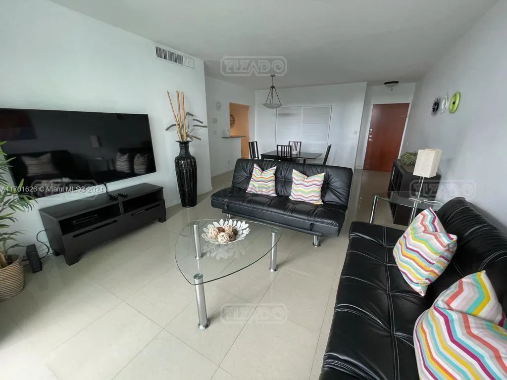 3801 S Ocean Dr #8U 3800 foto 2