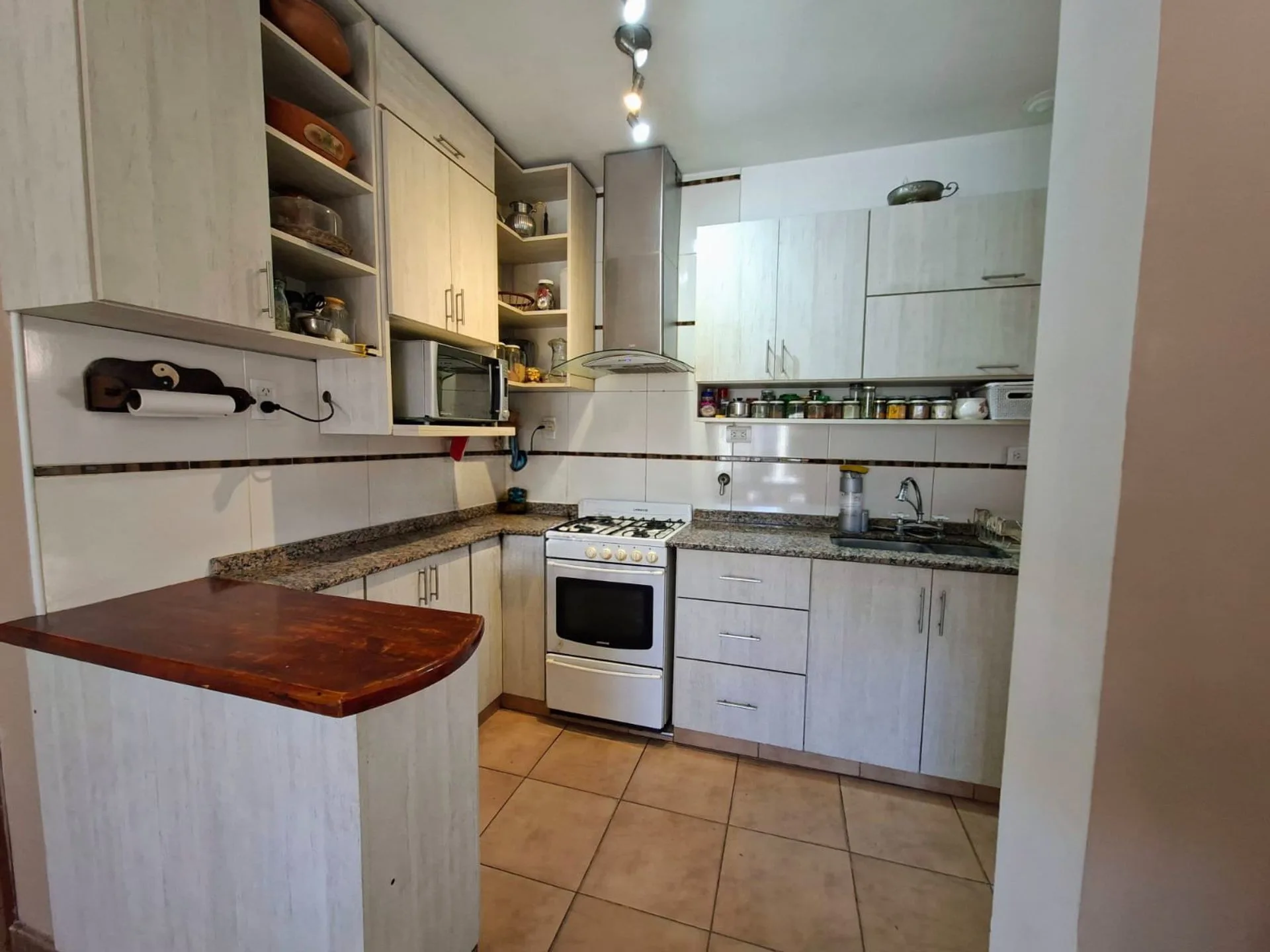 VENTA CASA 3 DORM. 2 BAÑOS JARDIN - LUJAN DE CUYO foto 5