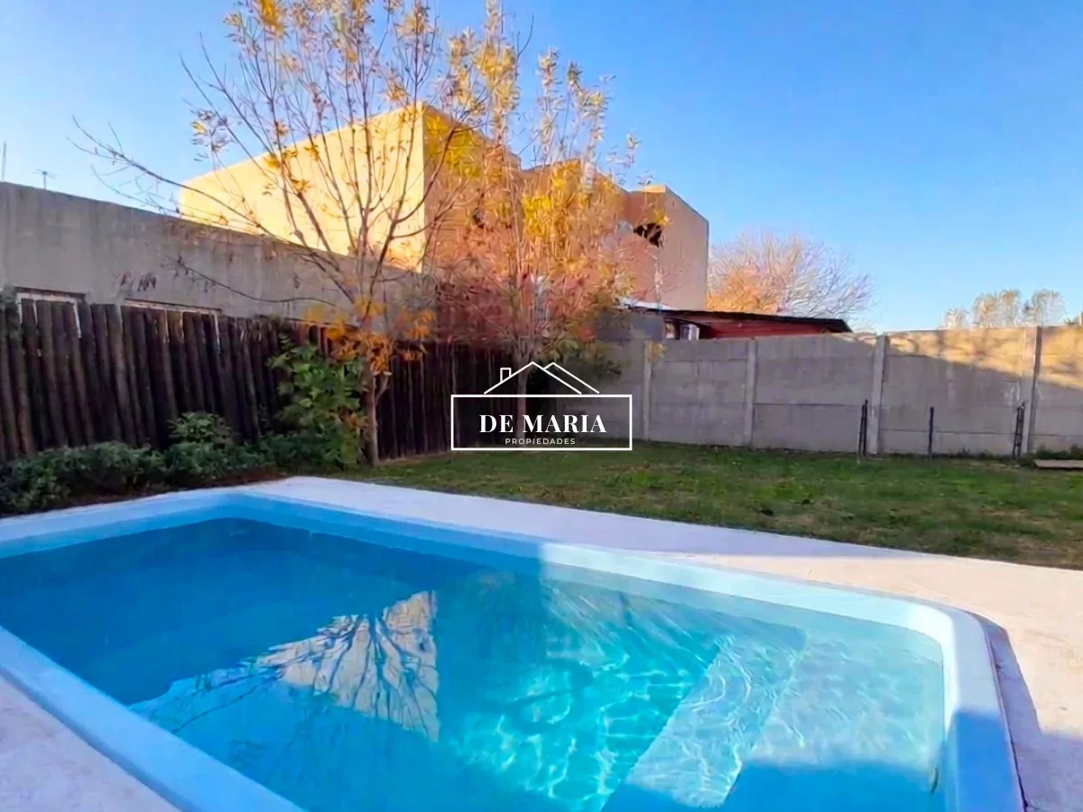 VENTA DE CASA DE 4 AMBIENTES CON PISCINA EN BARRIO CERRO RICO 2, BELEN DE ESCOBAR foto 2