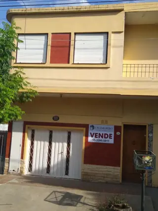VENTA DEPARTAMENTO DE 4 AMBIENTES CON COCHERA, CERCA DEL CENTRO DE FLORENCIO VARELA foto 1