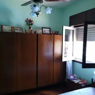 VENTA DEPARTAMENTO DE 4 AMBIENTES CON COCHERA, CERCA DEL CENTRO DE FLORENCIO VARELA foto 3
