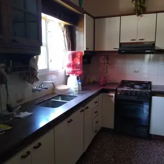 VENTA DEPARTAMENTO DE 4 AMBIENTES CON COCHERA, CERCA DEL CENTRO DE FLORENCIO VARELA foto 5