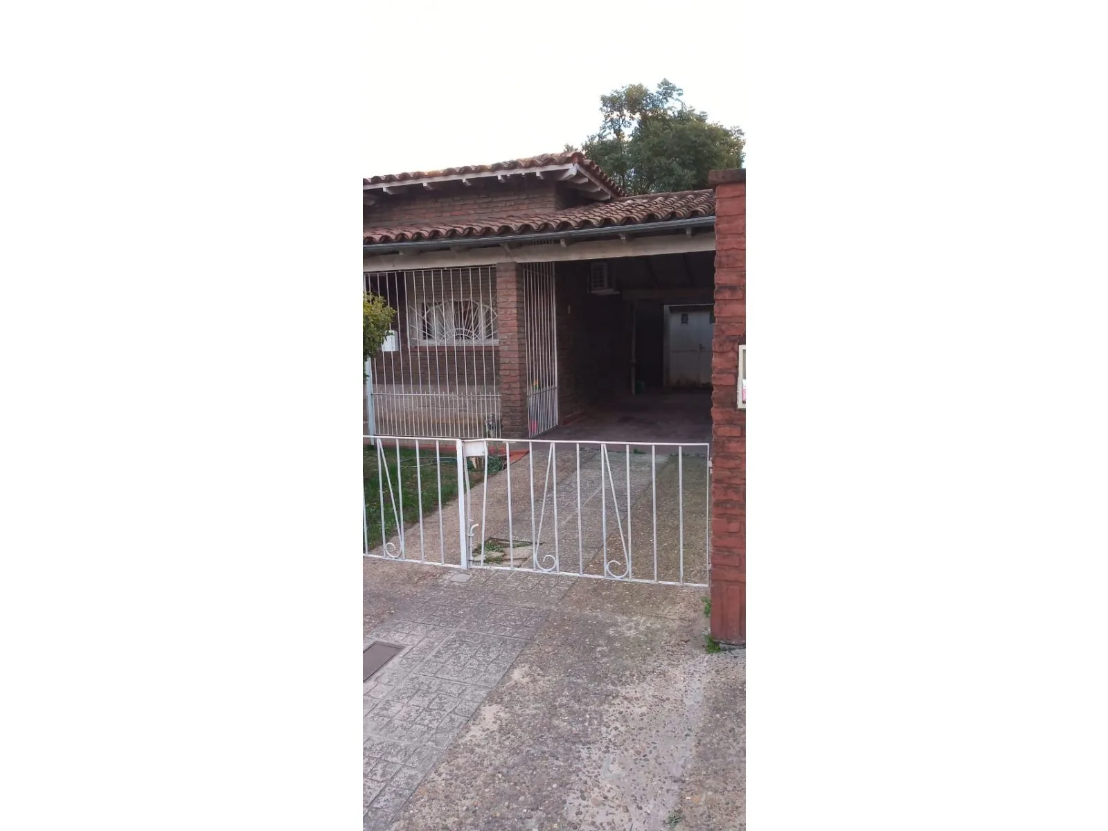 Venta de Casa 3 Ambientes en Villa Luzuriaga foto 3