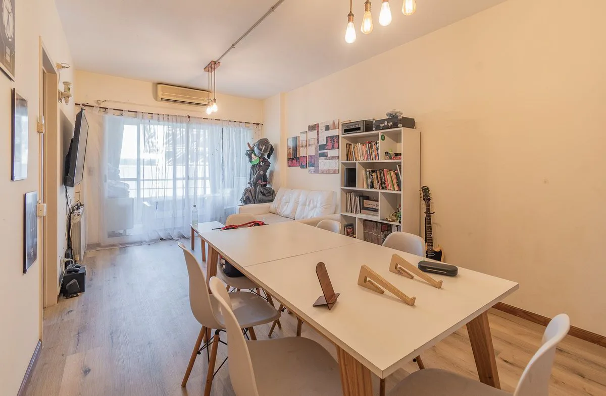 Venta dos ambientes Caballito balcón amenities foto 5