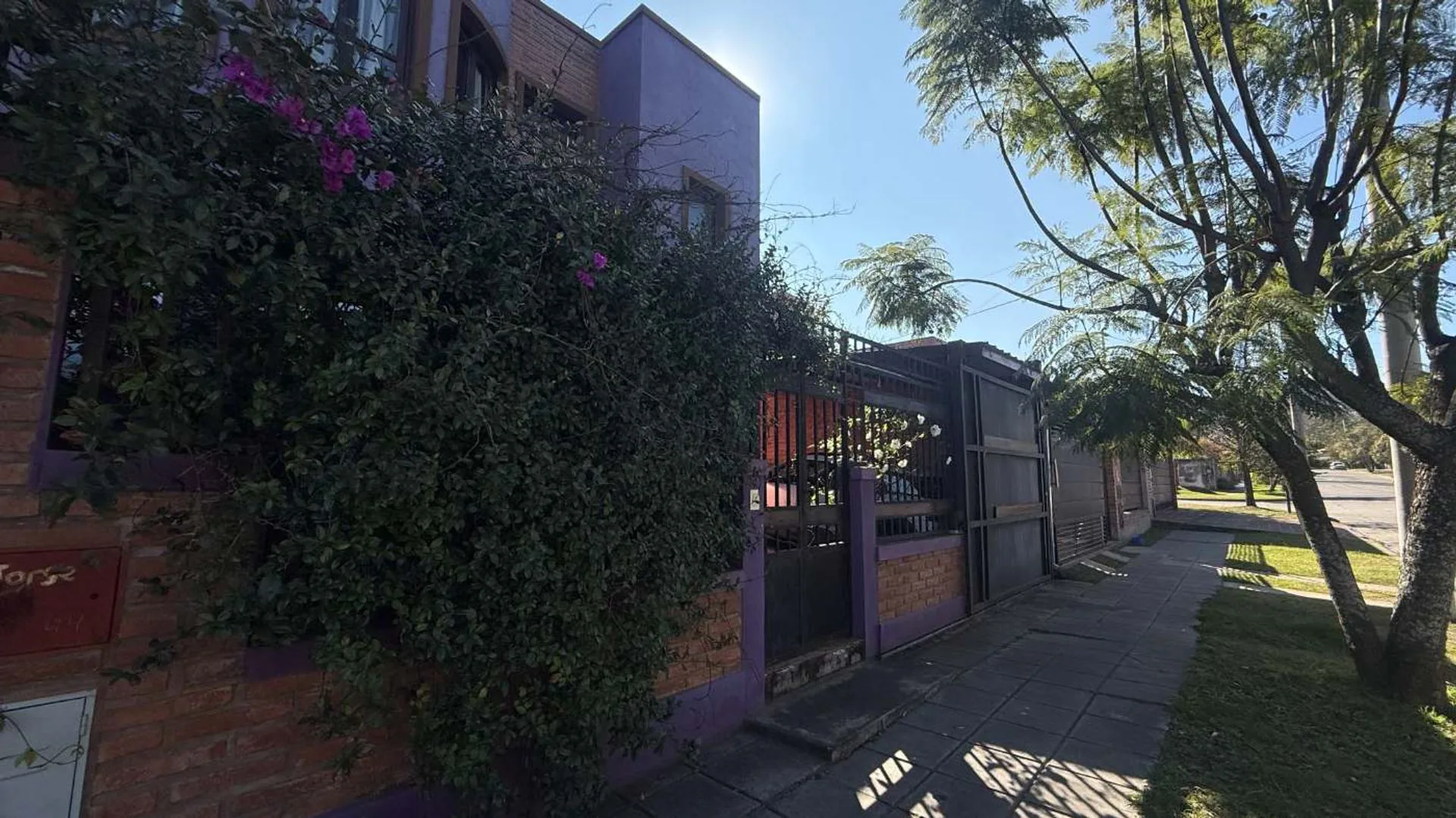 VENTA CASA 2 DORM- 310 m2 B° BAJO LA VIÑA foto 5