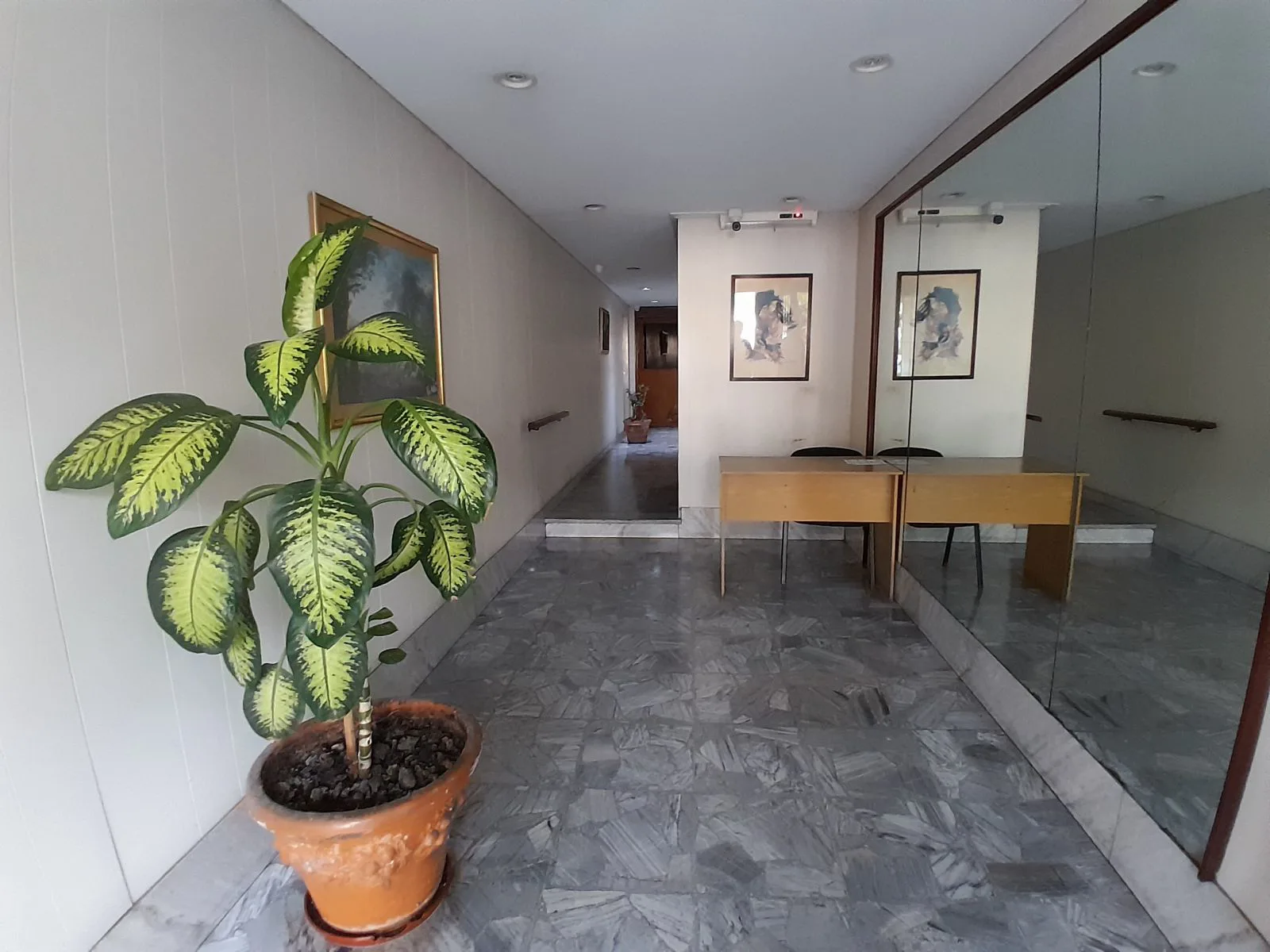 Piso 4 ambientes con dependencias - Barracas - Plaza Colombia foto 3