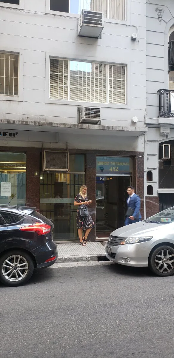 ALQUILER OFICINA TRIBUNALES Av. Corrientes y Talcahuano Inmejorable! foto 3