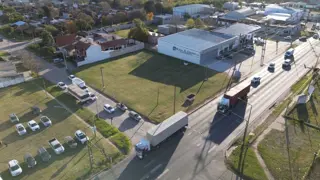 VENTA LOTE EN ESQUINA SOBRE RUTA 8 +1600 M2 foto 3