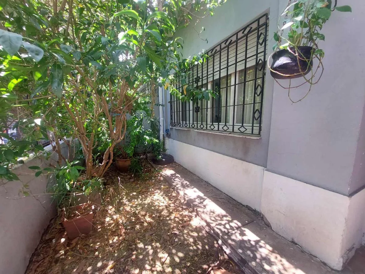 Venta casa 4 ambientes Martínez a refaccionar foto 3