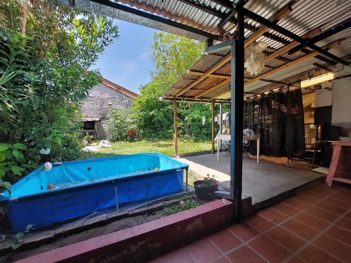 Venta casa 4 ambientes Martínez a refaccionar foto 5