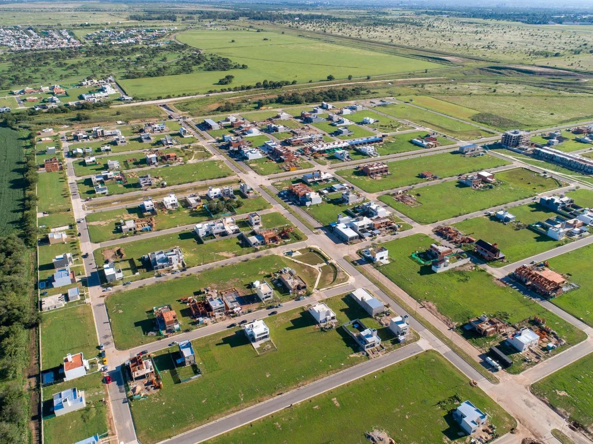 VENTA LOTE DOCTA CENTRAL 250M2 foto 2