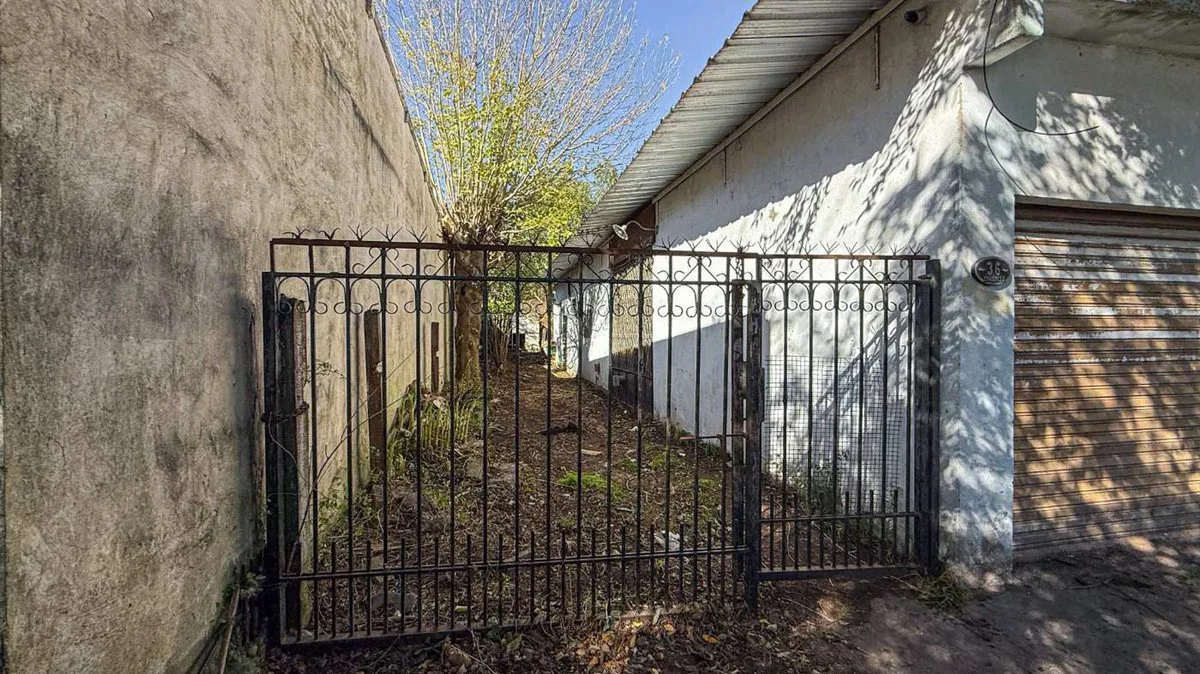 Venta en BLOCK Local Vivienda y Galpón Los Pinares foto 2