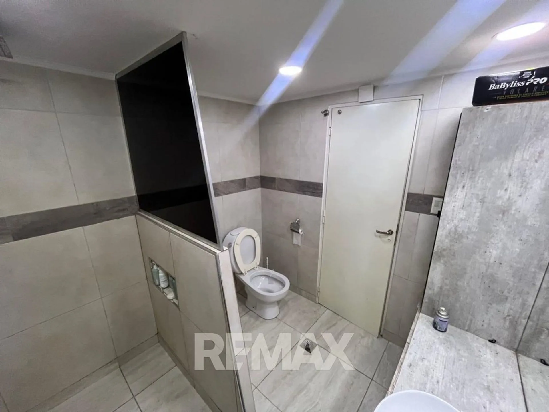 VENTA CASA 2 DORMITORIOS CON PILETA + DEPOSITO foto 5