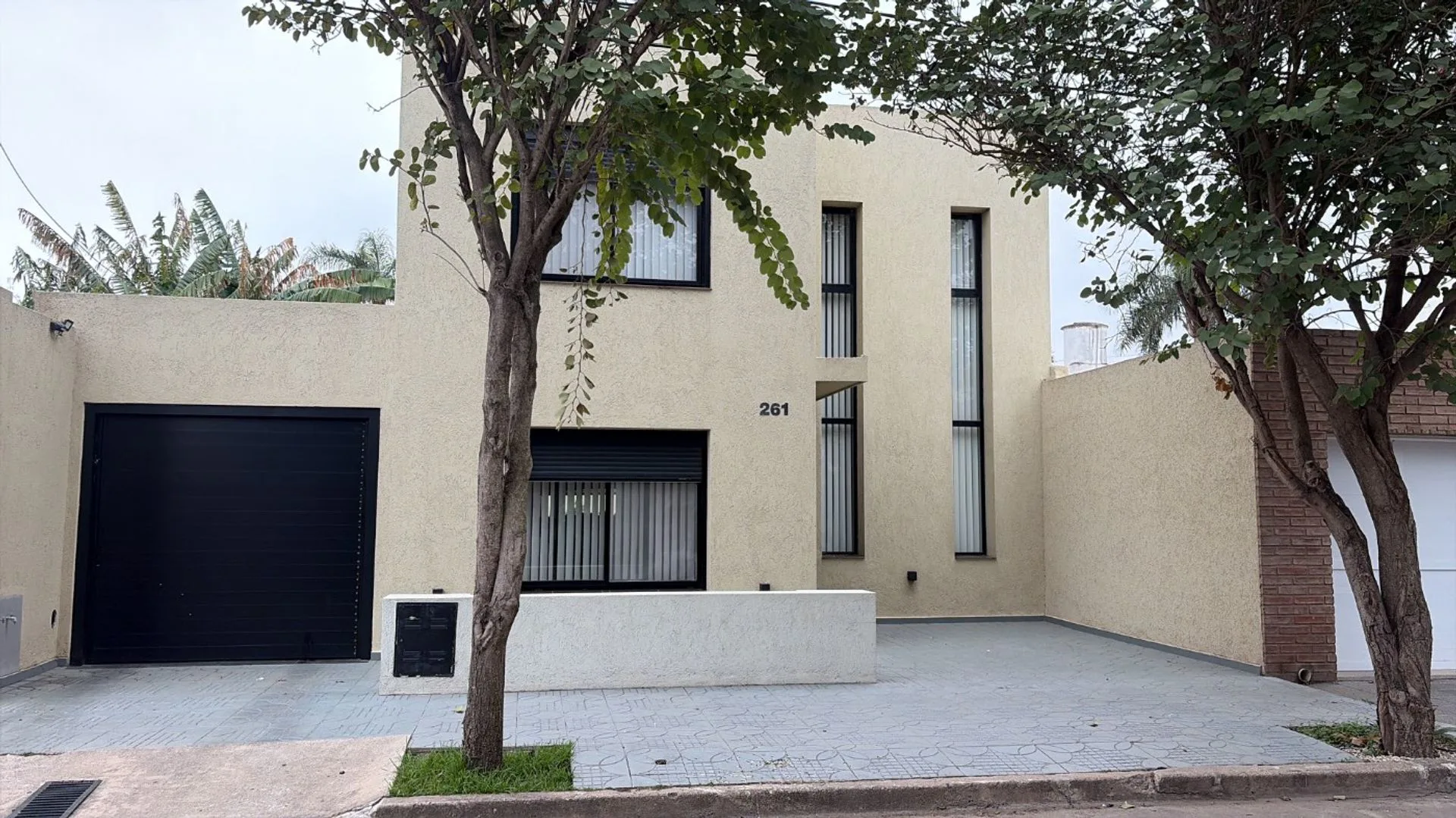 CASA EN VENTA 3 DORM B°STA ANA V.MARIA APTA CREDIT