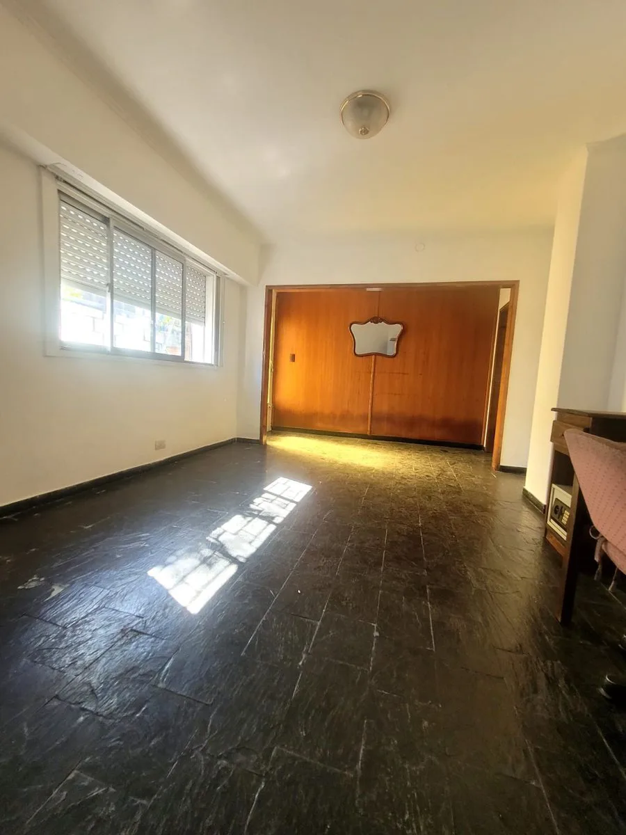 VENTA CASA 4 AMBIENTES - HAEDO foto 3