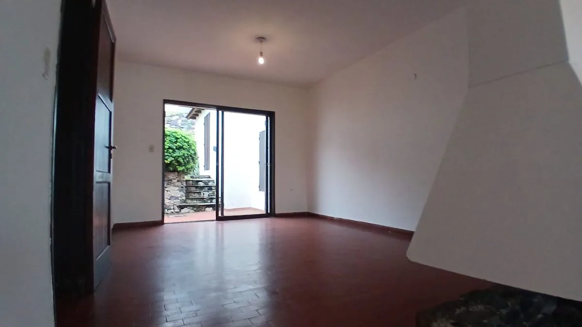 SE VENDE CASA DE 3 DORMITORIOS B PARQUE CHACABUCO foto 5