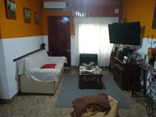 CASA CON QUINCHO TRISTAN SUAREZ foto 1