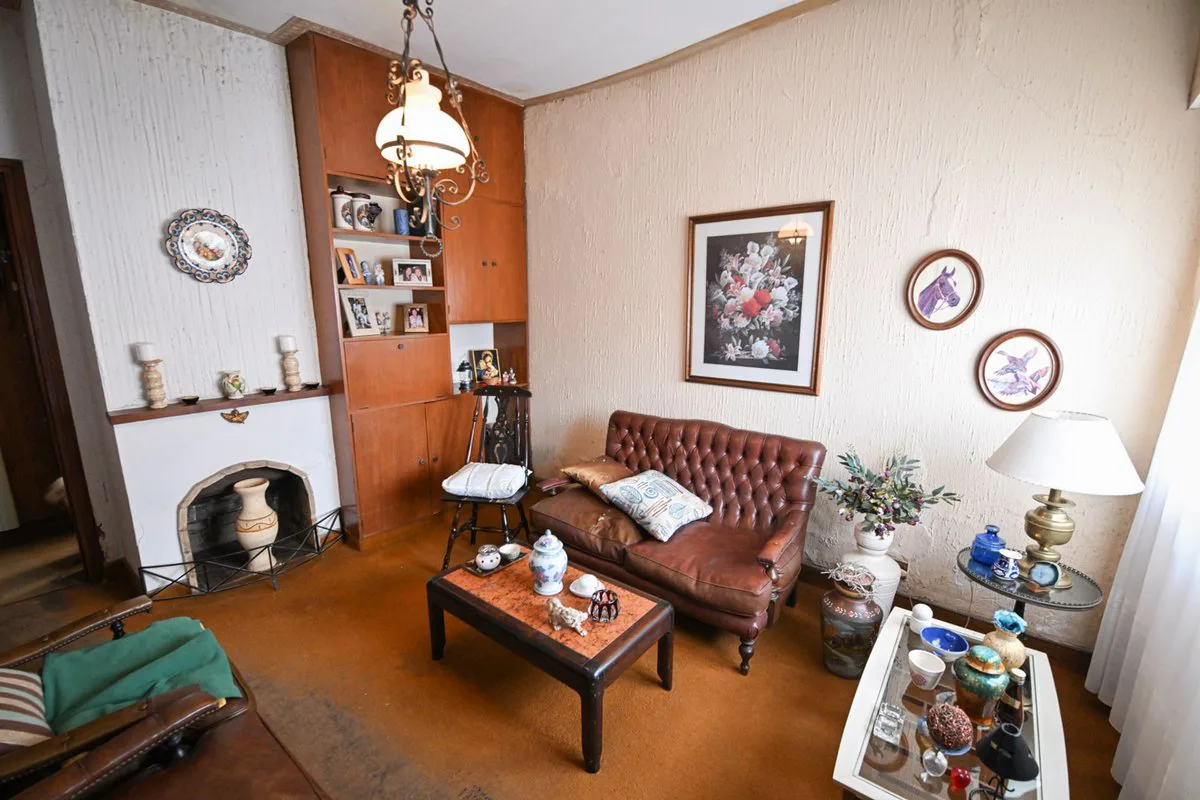 EN VENTA: CASA CÉNTRICA DE 2 DORMITORIOS foto 3