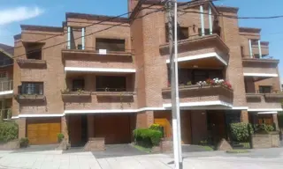 Triplex de 5 ambientes en Wilde foto 1