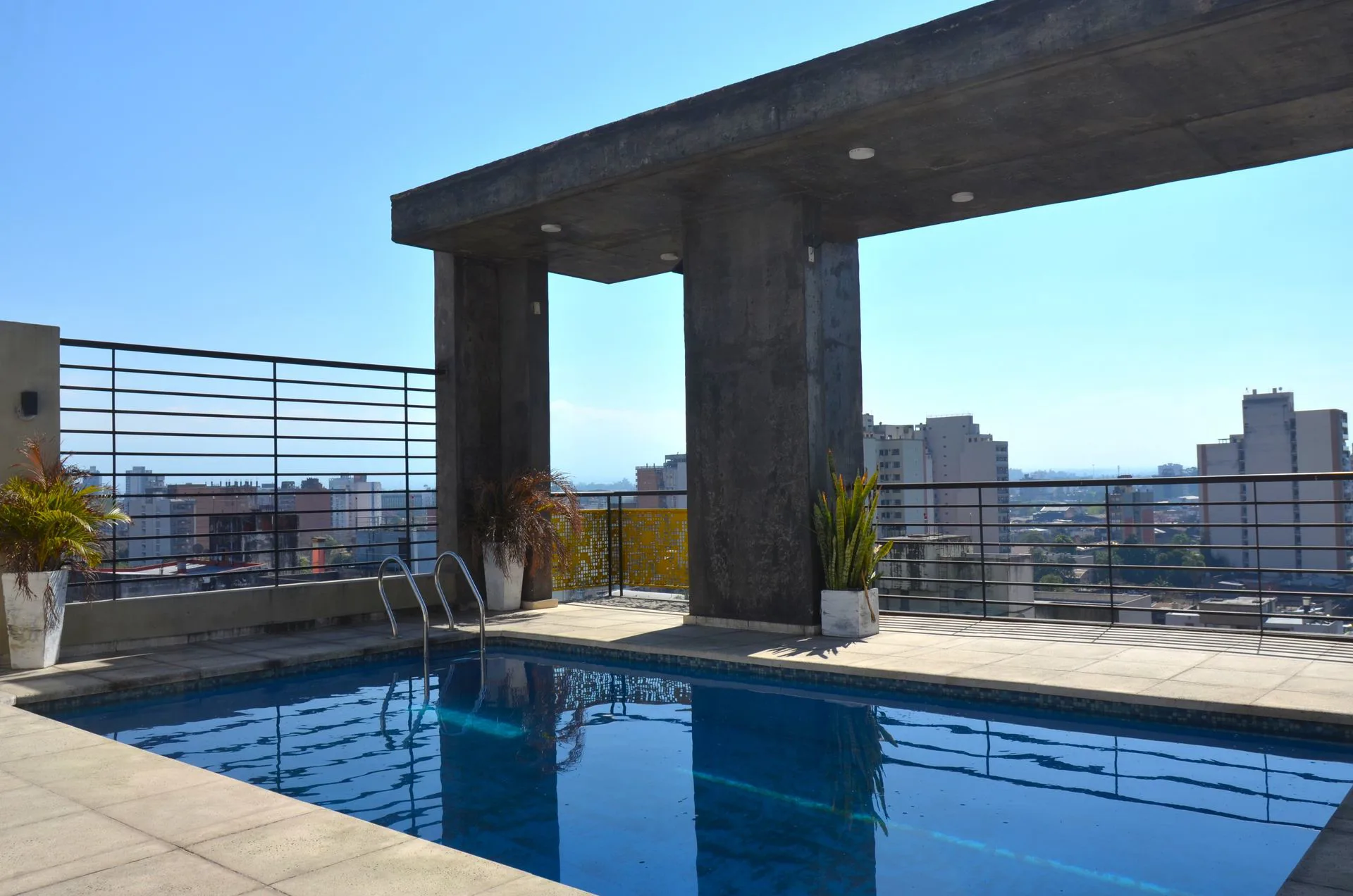 VENTA DPTO 1 DORM BARRIO SUR TUCUMAN