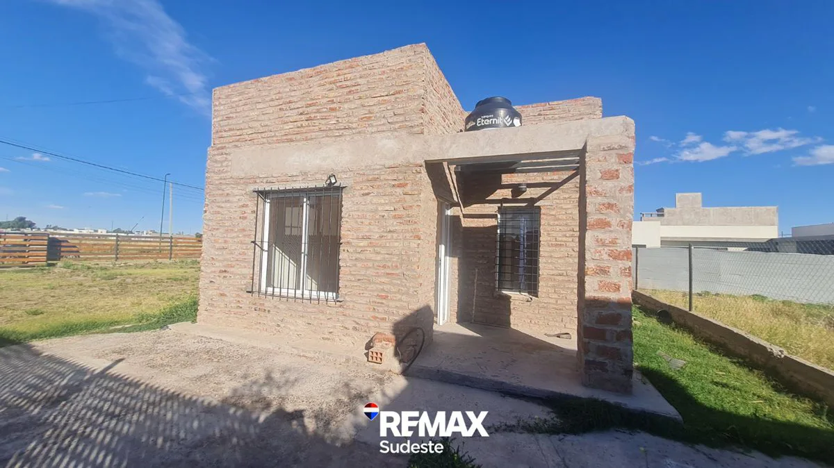 Se vende casa de 3 dormitorios en Aldea Romana foto 3