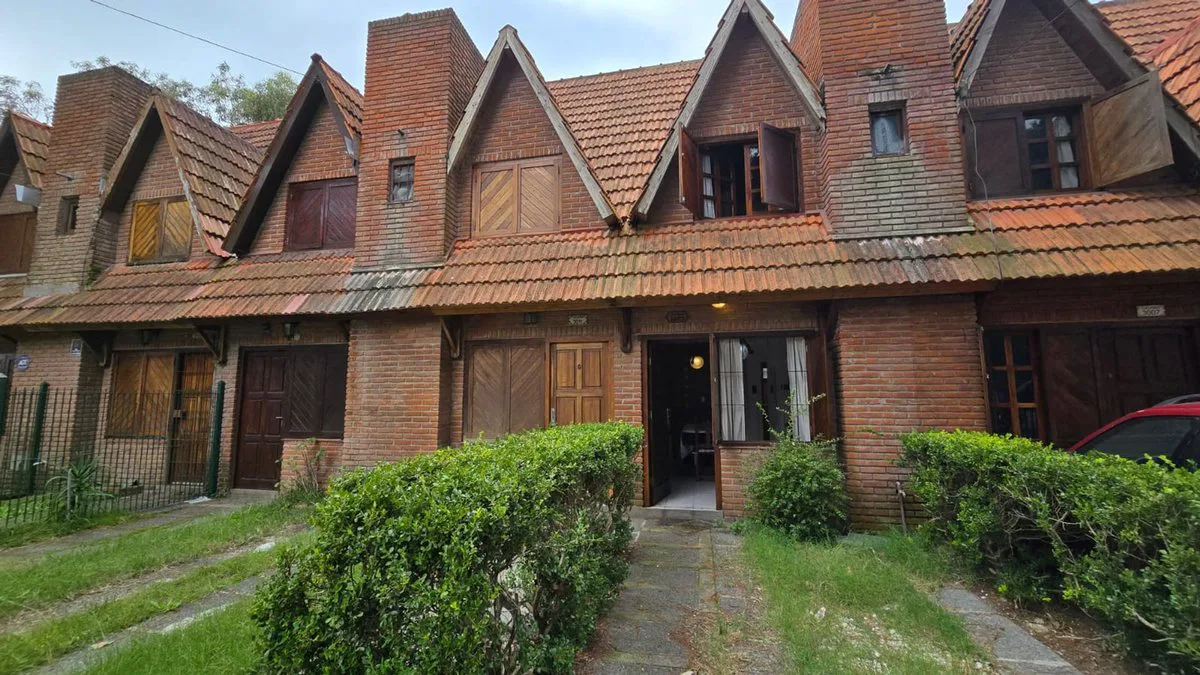 TRIPLEX EN VENTA 3 AMBIENTES SAN BERNARDO