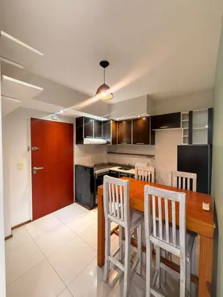 VENDE 2 AMBIENTES CON BALCON AL FRENTE EN PISO 10 - PATERNAL foto 4