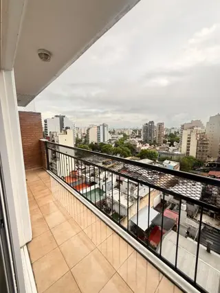 VENDE 2 AMBIENTES CON BALCON AL FRENTE EN PISO 10 - PATERNAL foto 5