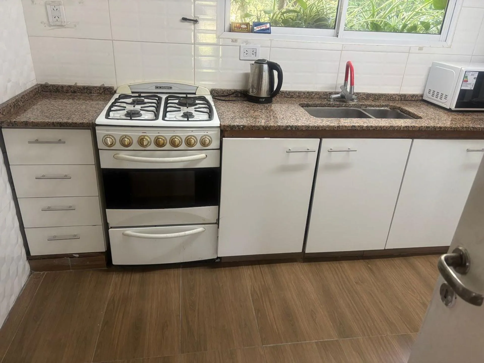 VENTA CASA 6 AMB EN COUNTRY MI REFUGIO LOTE 1400m2 foto 3