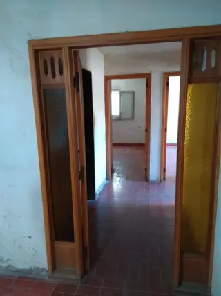 Se vende casa de 3 dormitorios en Bº Las Palmas a 2 cudras de la Av Duarte Quiroz - A Restaurar foto 5