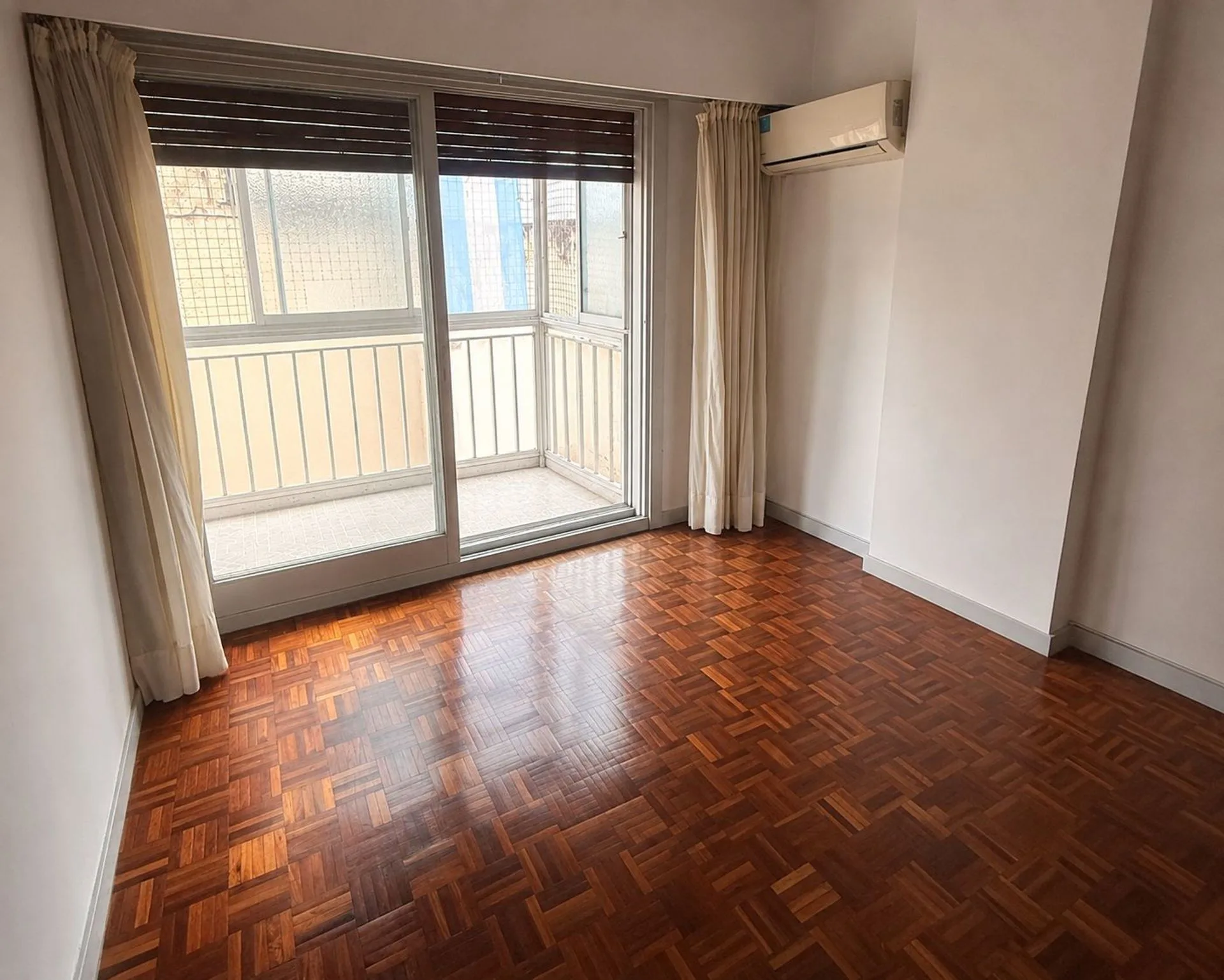 VENTA DEPARTAMENTO MONOAMBIENTE RECOLETA BALCON foto 4