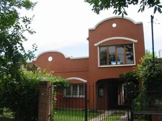 Impecable casa en Adrogué foto 2