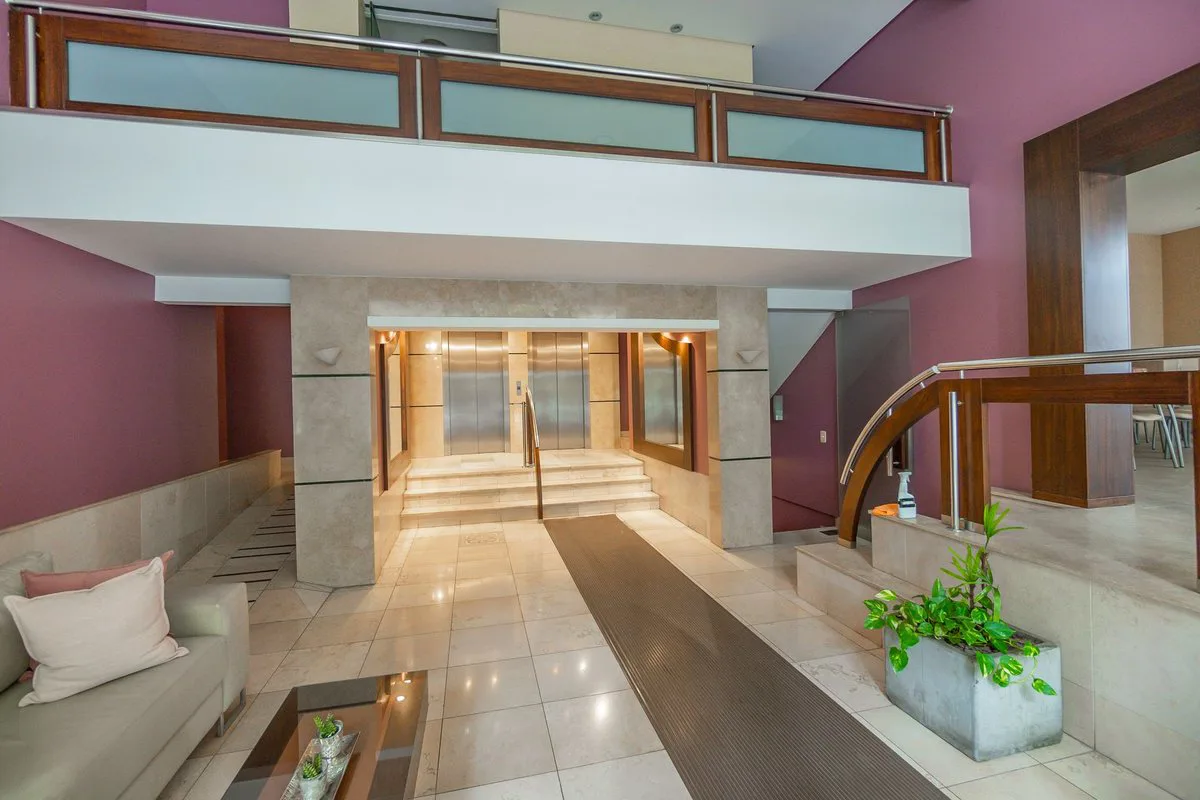 DEPARTAMENTO EN VENTA EN LOMAS DE ZAMORA foto 2