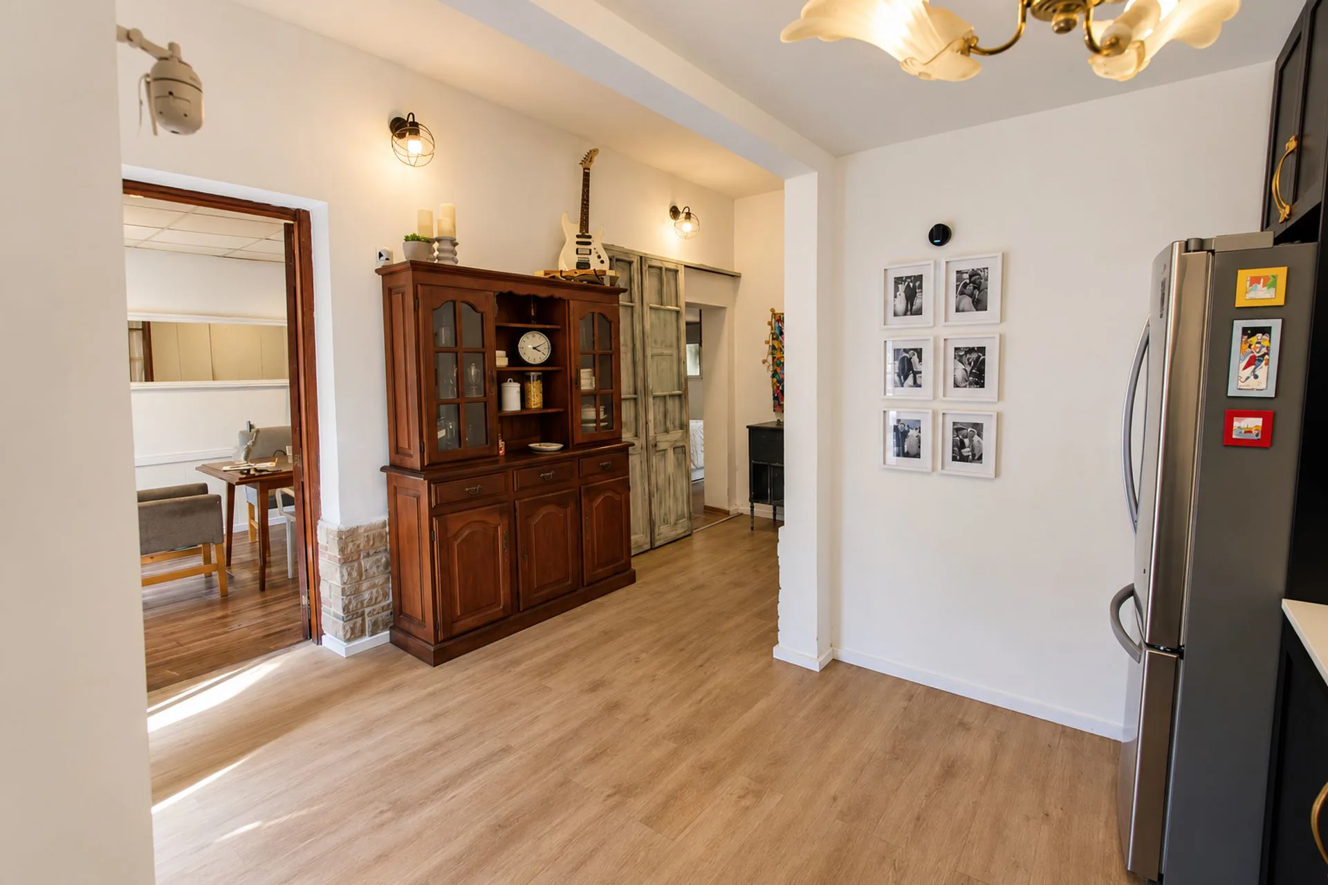 CASA EN VENTA LANUS 4 AMBIENTES QUINCHO Y PILETA foto 3