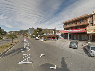 VENTA DE LOCAL COMERCIAL CON UBICACION ESTRATÉGICA foto 2