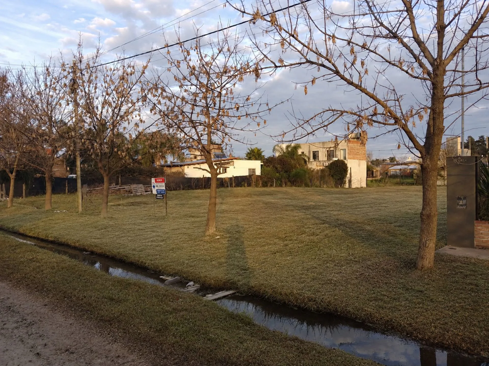 Venta  o permuta vehicular  de terreno en funes foto 2