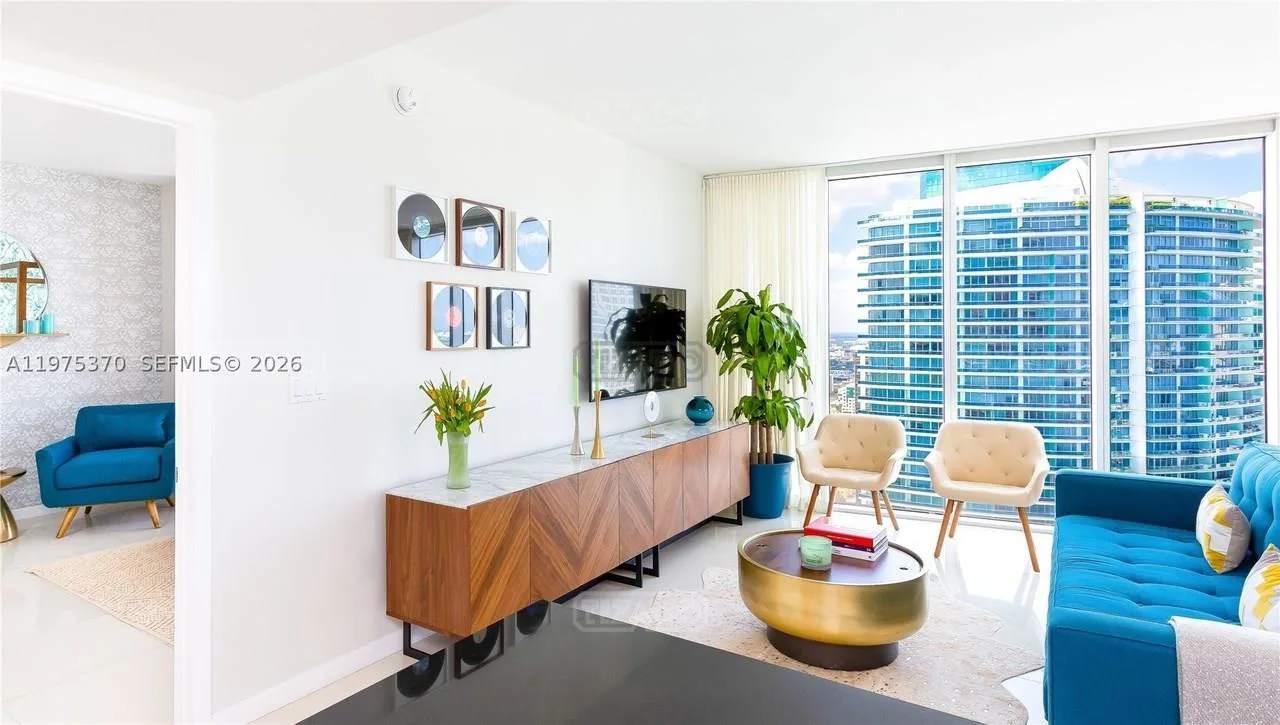 485 Brickell Ave #4702 400 foto 3