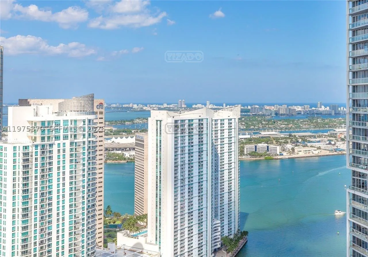 485 Brickell Ave #4702 400 foto 4