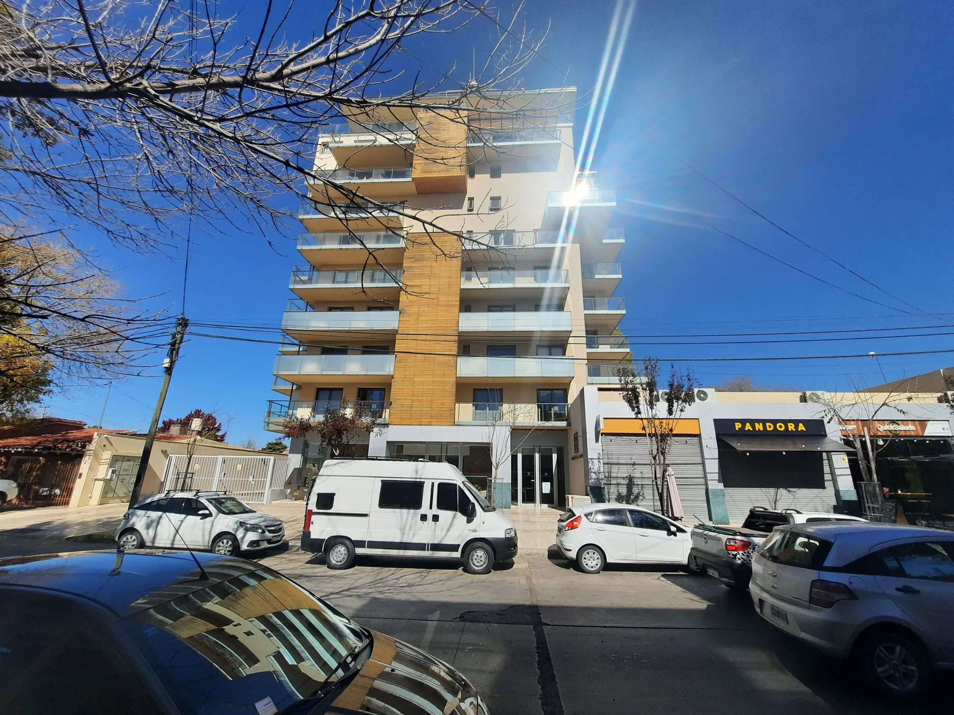Venta Monoambiente apto oficina/profesional-Luján foto 2