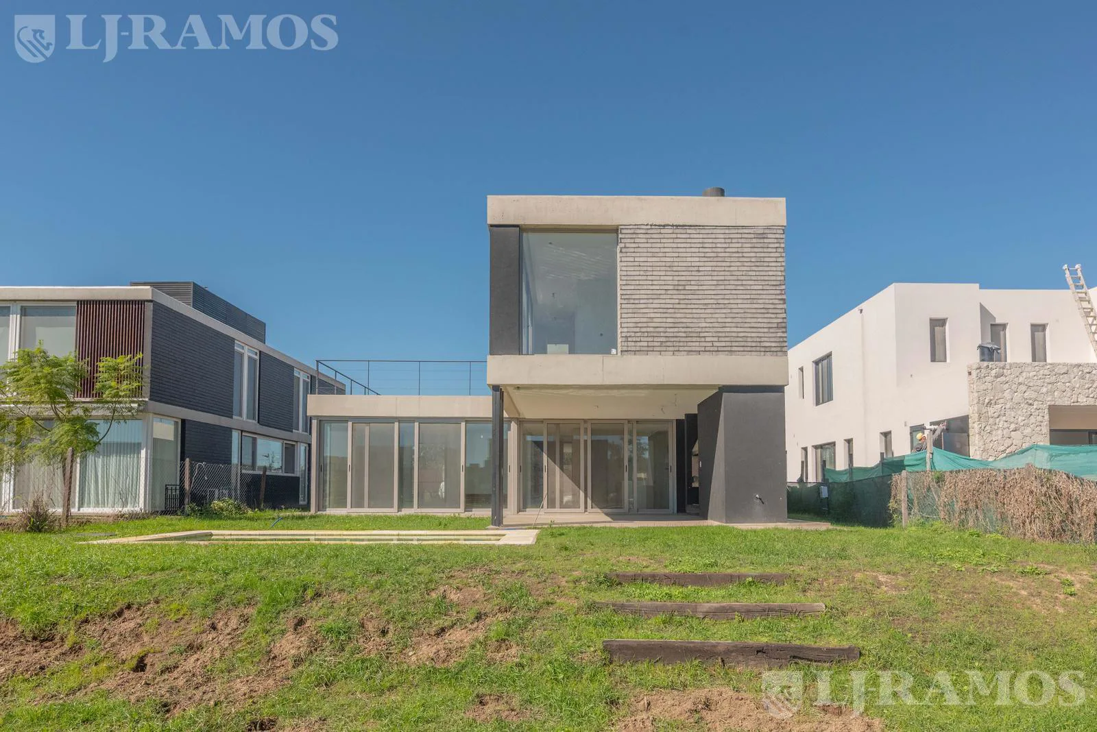 A LAGUNA ORIENTACION NOR-OESTE. foto 2