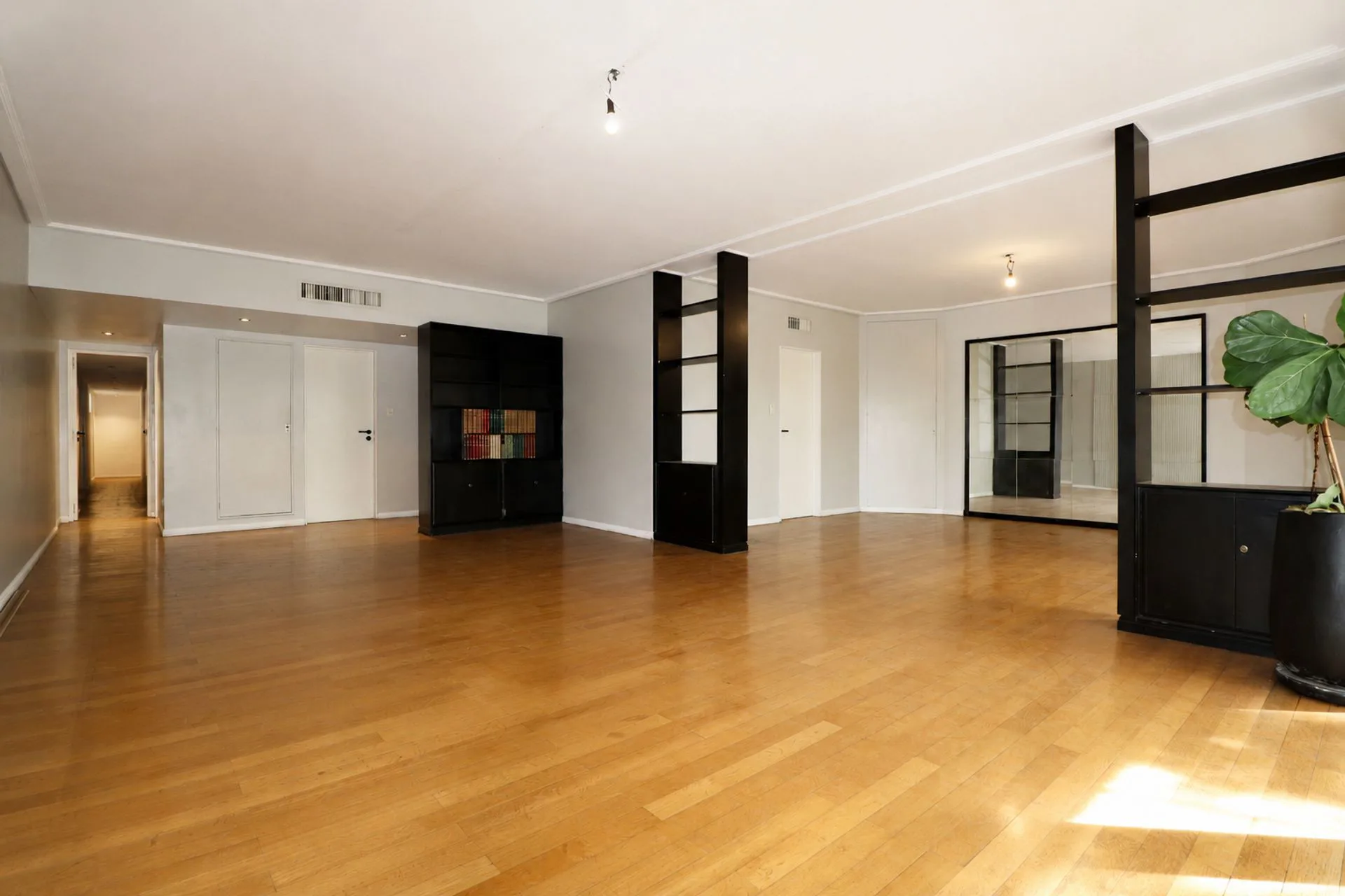 Depto en Venta 4 ambientes Balcón Cocheras Palermo foto 3