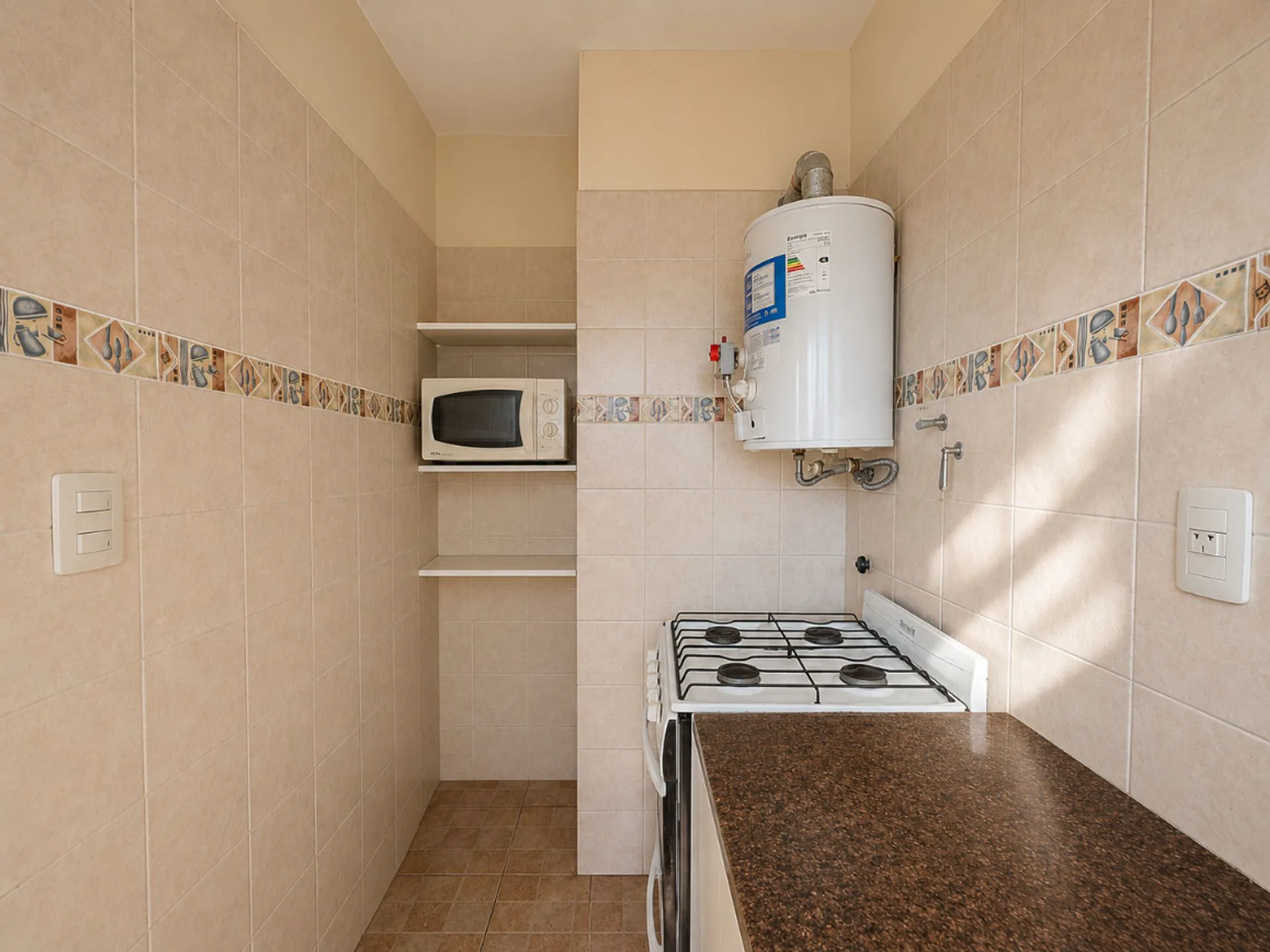 VENTA DEPTO 2 AMBIENTES + DEPENDENCIA | LA PERLA foto 4