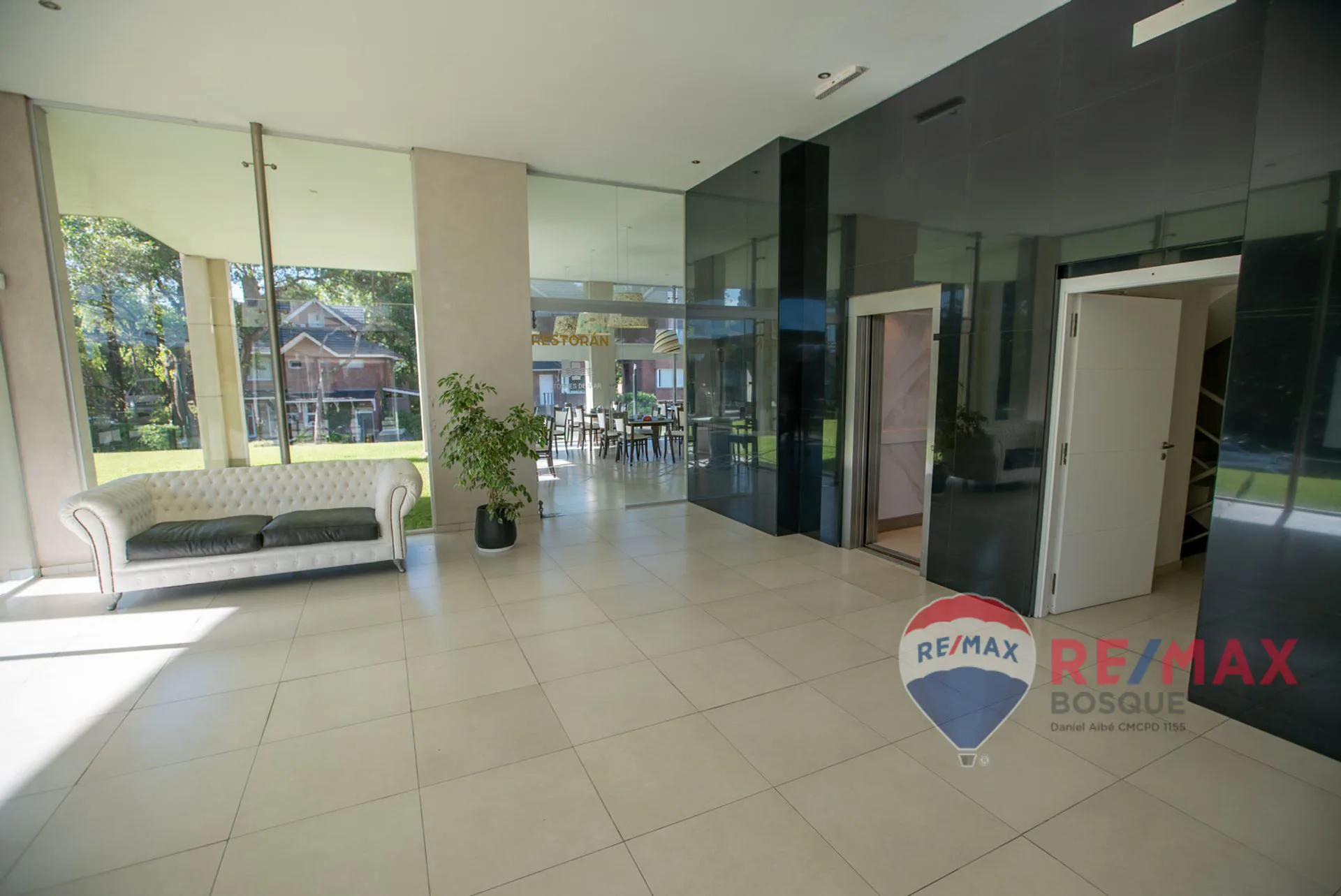 VENTA DEPARTAMENTO  CARILO a 50 mts DEL MAR foto 3