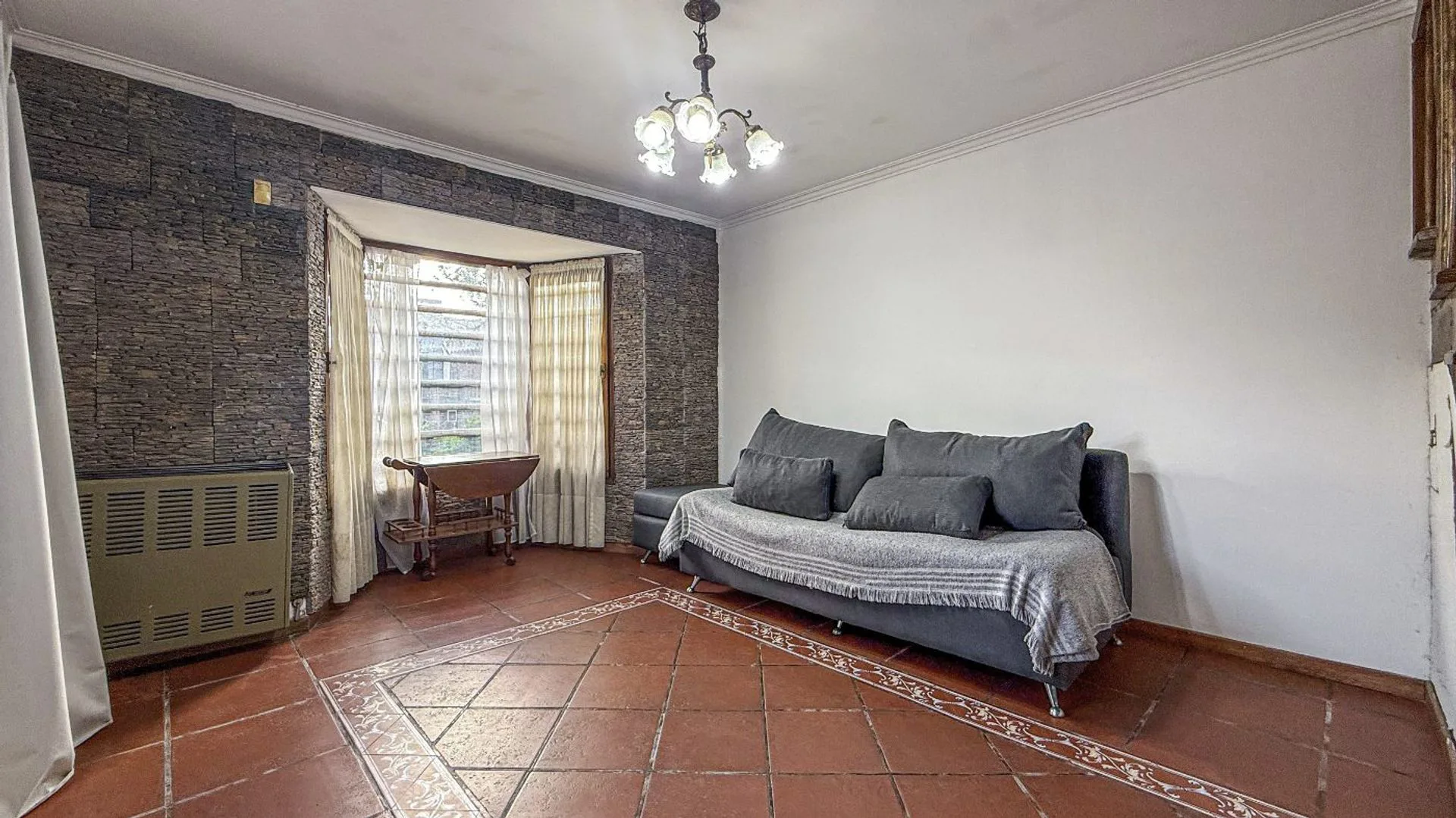 VENTA DUPLEX 3 AMB GARAGE Y PATIO BARRIO PINARES foto 4