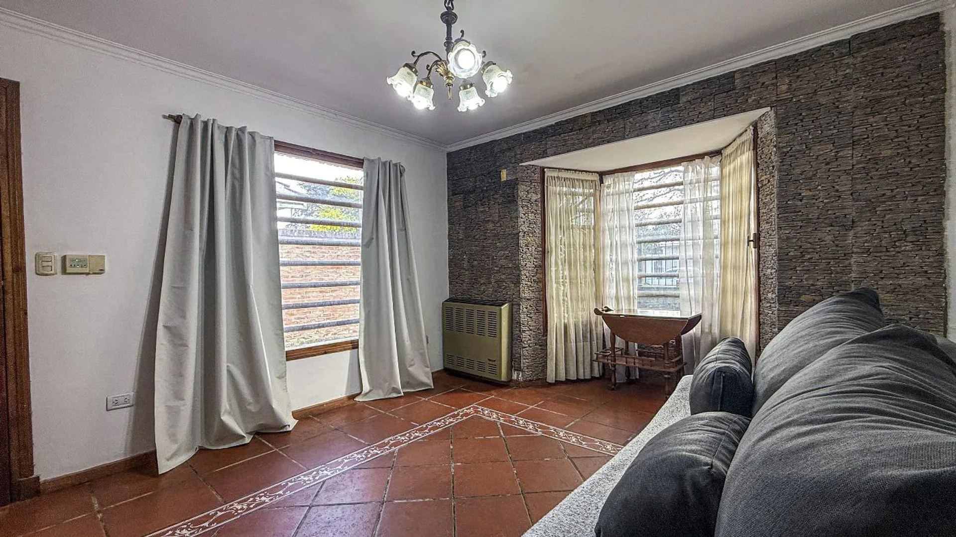 VENTA DUPLEX 3 AMB GARAGE Y PATIO BARRIO PINARES foto 5