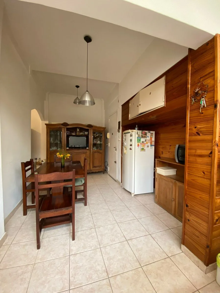 BAJO 20 % VENTA PH URQUIZA 2 AMBIENTES PATIO LAVADERO LUZ Y SOL 62M2 ALTOLAGUIRRE 1900 Y ECHEVERRIA RESIDENCIAL NO APTO CREDITO foto 3