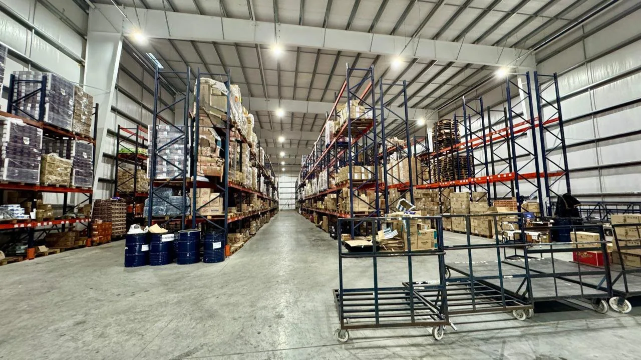 Alquiler Depósito de 1.000 m2 logística Escobar Pque industrial Seguridad