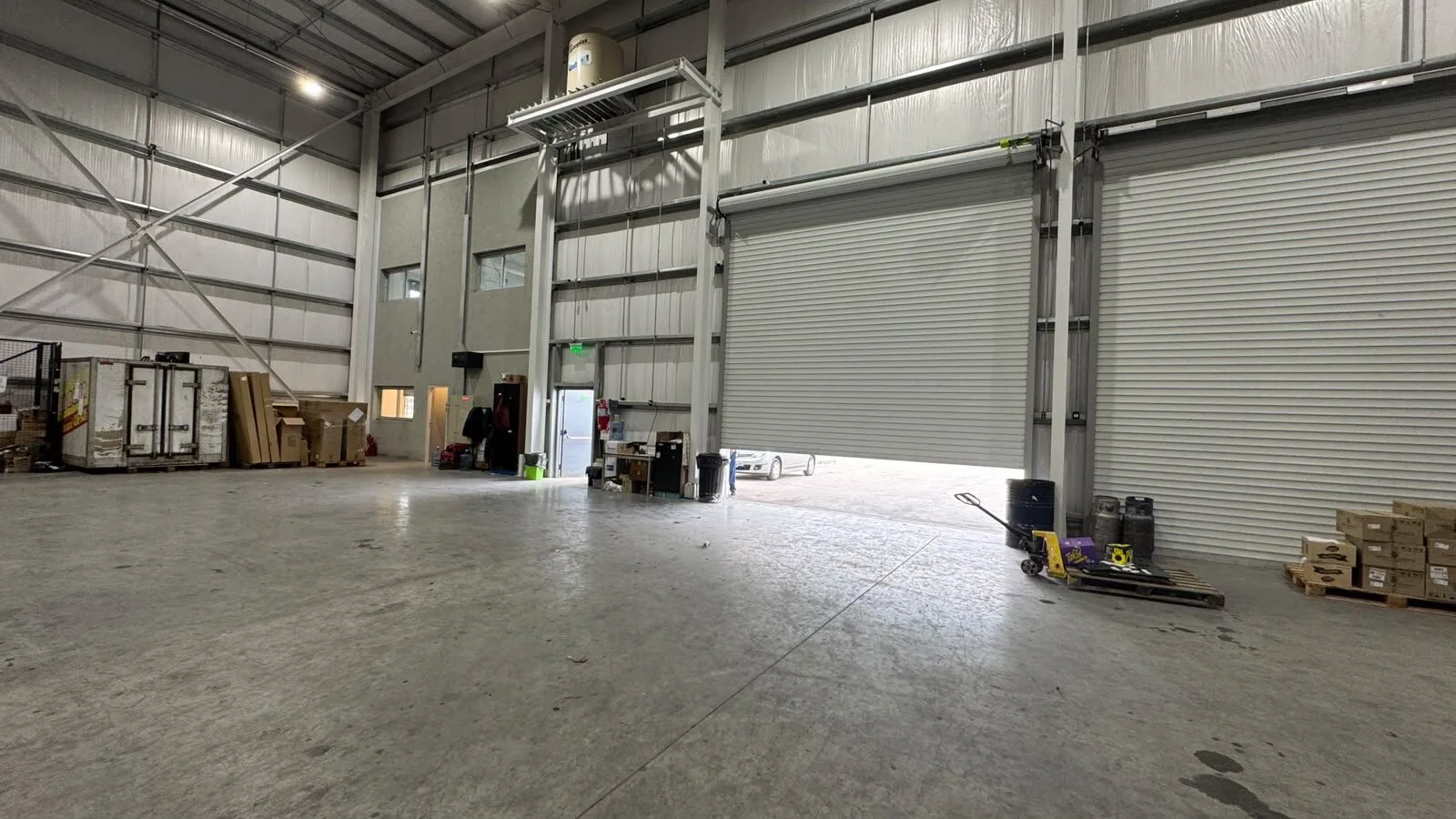Alquiler Depósito de 1.000 m2 logística Escobar Pque industrial Seguridad foto 4